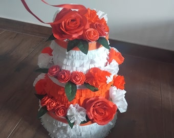 Pinata weddingcake mariaĝe