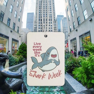 Desodorizante para carro Shark Week - Desodorizante para carro com coração de tubarão fofo, 30 citações de rock, presente para amantes de tubarões, carro engraçado