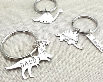 Personalized Fathers Day Gift - Fathers Day Keychain - Father's Day Gift - Personalized Gift - Dinosaur Keychain - Daddysaurus