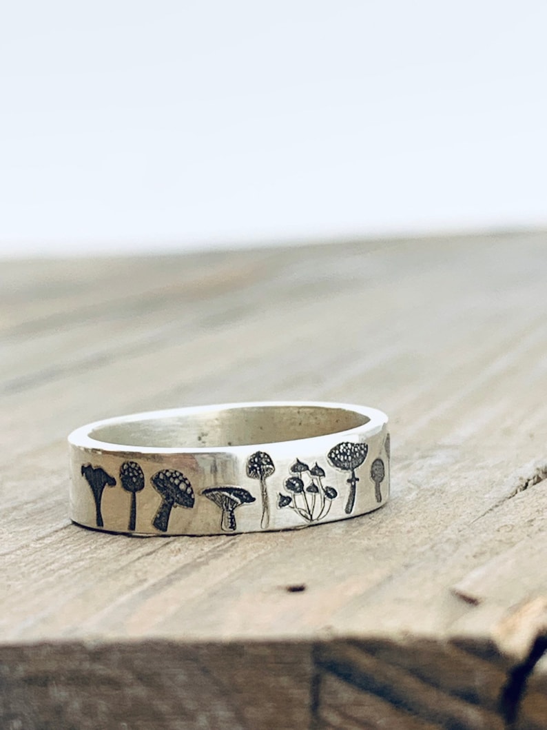 Personalized Silver Ring - Mushroom Ring - Wedding Band - Forest Jewelry - Engraved Ring - Stocking Stuffer - Nature 