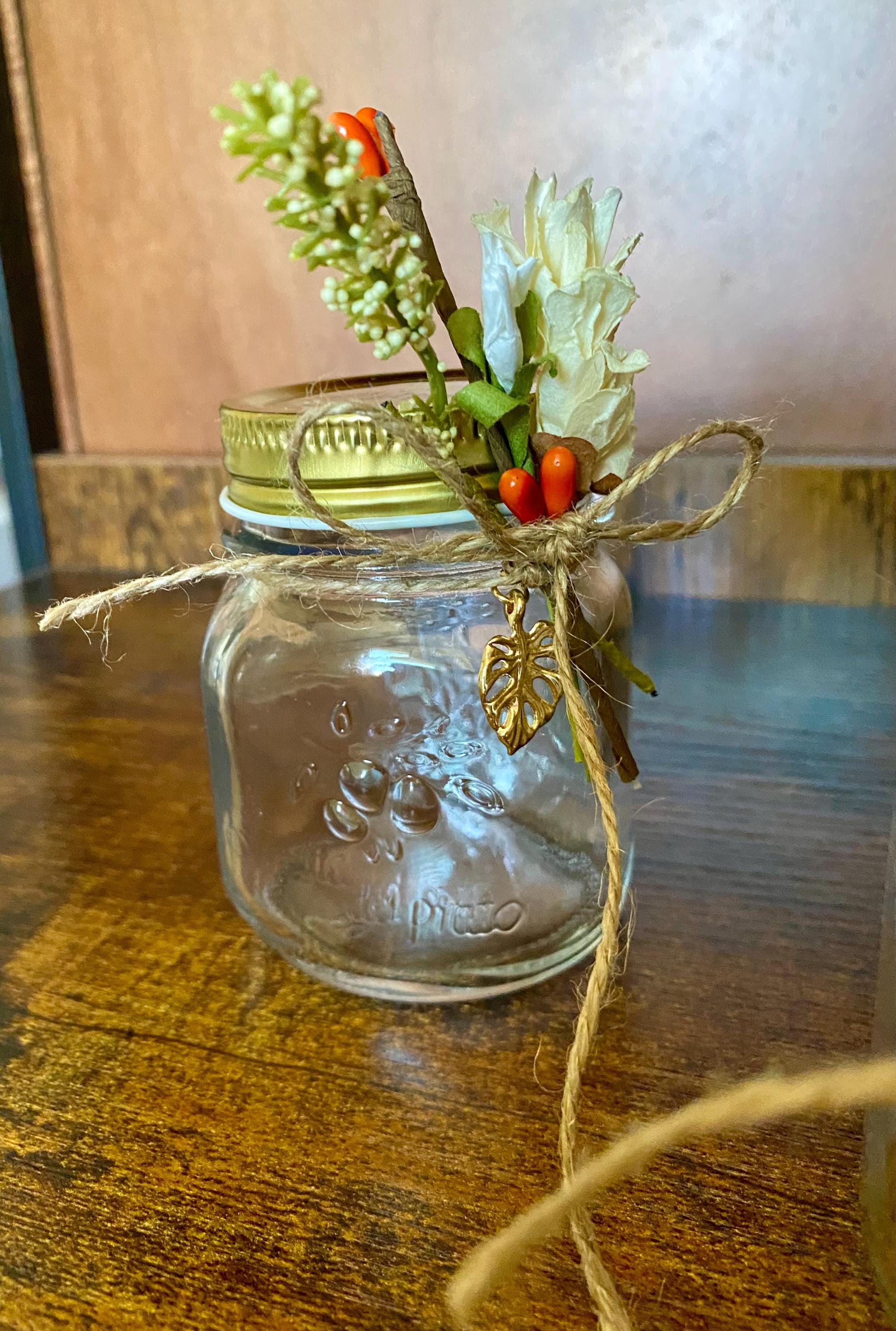 how to tie a raffia bow around a jar