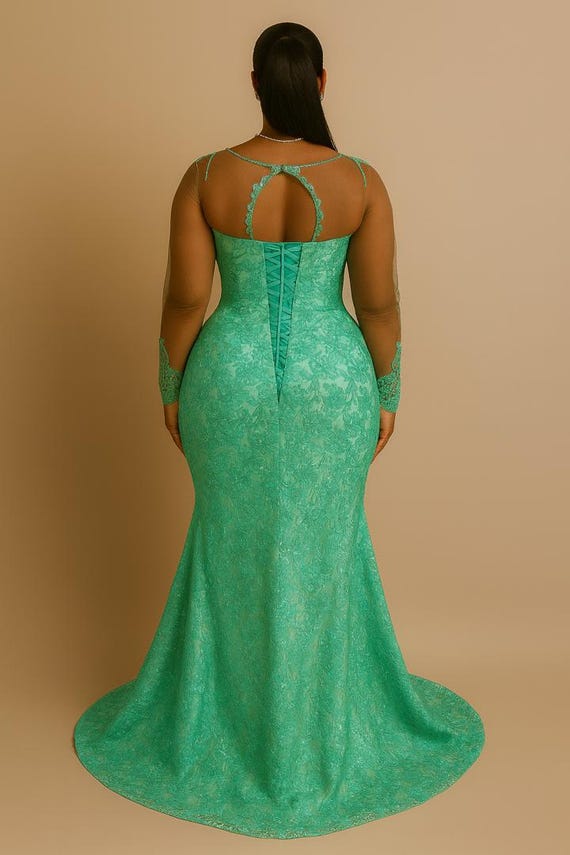 Mint Green Lace Evening Dress: Elegant Formal Gown with Long Tail Mint Green Lace Evening Dress: Elegant Formal Gown with Long Tail
