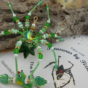 Green Cloisonné Maple Ivy Leaf Beaded Christmas Spider Ornament with German Tinsel Legend, Great for Secret Santa Gift, Tree, Stocking