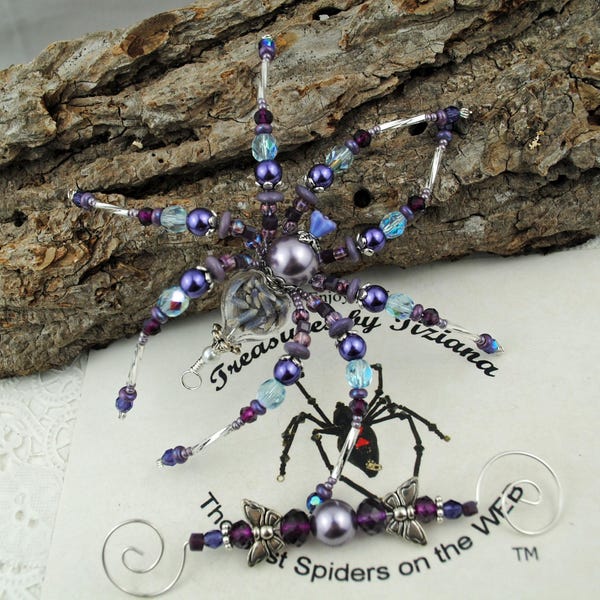 Adorno navideño de araña con cuentas en forma de corazón de cristal soplado a mano y guirnalda alemana para la decoración de la casa de playa de Secret Santa: capullos de lavanda natural con leyenda.