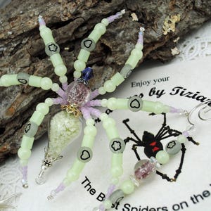 Handmade Firefly Bug Glow in the Dark Beaded Christmas Spider Ornament German Tinsel Legend, Desk Pet Lamp Decoration, Housewarming Gift
