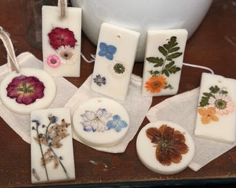 Pressed Flower Wax Sachets | French Botanical Soy Wax Air Freshener Set