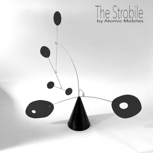 Kinetic Art Stabile: Schwarze Moderne Tabletop Mobile Skulptur