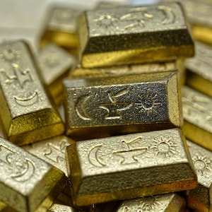 20 Gold Ingots, DnD Metal Game Coins, TTRPG Accessories, Dungeons and Dragons & Tabletop RPG Games, Board Game Token Upgrades