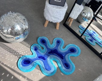 Handmade Tufted Abstract Rug: Custom Art Decor