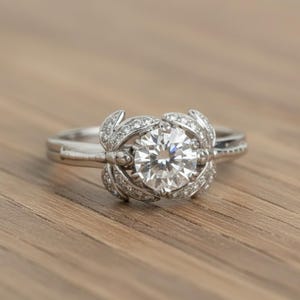 Vintage Style Dragonfly Inspired Ring, Old European Cut Moissanite Diamond Retro Ring, Antique Art Deco Insect-Bug Ring, Wedding Bridal Ring