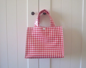 Beth's Gingham Oilcloth Lunch Box