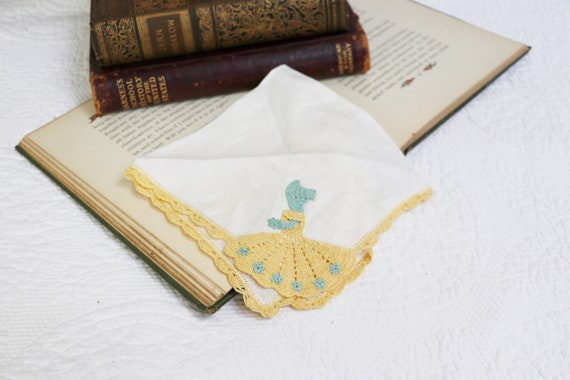 Vintage Yellow Tatted Handkerchief, Yellow Tatted… - image 7