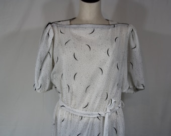 Vintage 1980's White and Black Abstract Sheer Polyester Belted Office Day Dress
