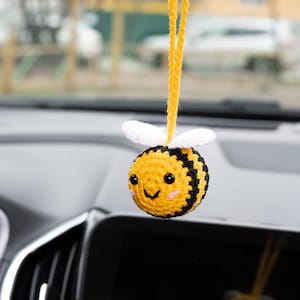 Handmade Crochet bee car hanging, cute crochet bee, amigurumi bee, car mirror charm, car decoration, new car gift, new driver gift