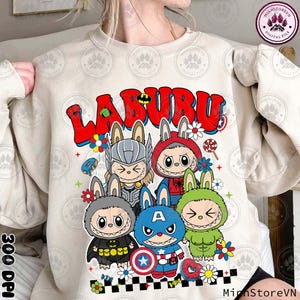 子供用女の子向けコケットボウ人形PNG、トレンドのピンクの漫画キャラクターPNG、子供へのプレゼントに最適、スーパーヒーロー人形キャラクター、すぐにダウンロード