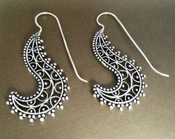 CLEARANCE SALE Silver Spiral earrings,Bohemian Jewelry,Filigree Silver long hooks,Tribal minimalist earrings,Indian