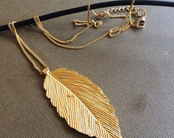 Gold Feather Necklace,Leaf Necklace,Gold Leaf necklace,Pendant necklace,Layering Necklace,Gold jewelry,Gold Leaf charm Necklace by AHAAVI