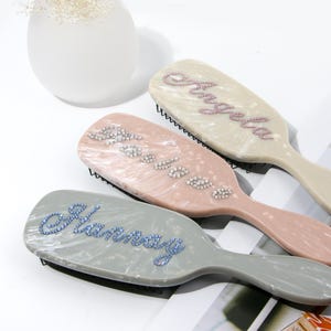 Personalized Rhinestone Hair brush,Bridesmaid Gifts Personalized,Bridesmaid Thank You Gift,Wedding Party Hair Accessories,Gift for her