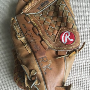 Rawlings left handed RBG4  baseball glove Dodgers Fernando Valenzuela