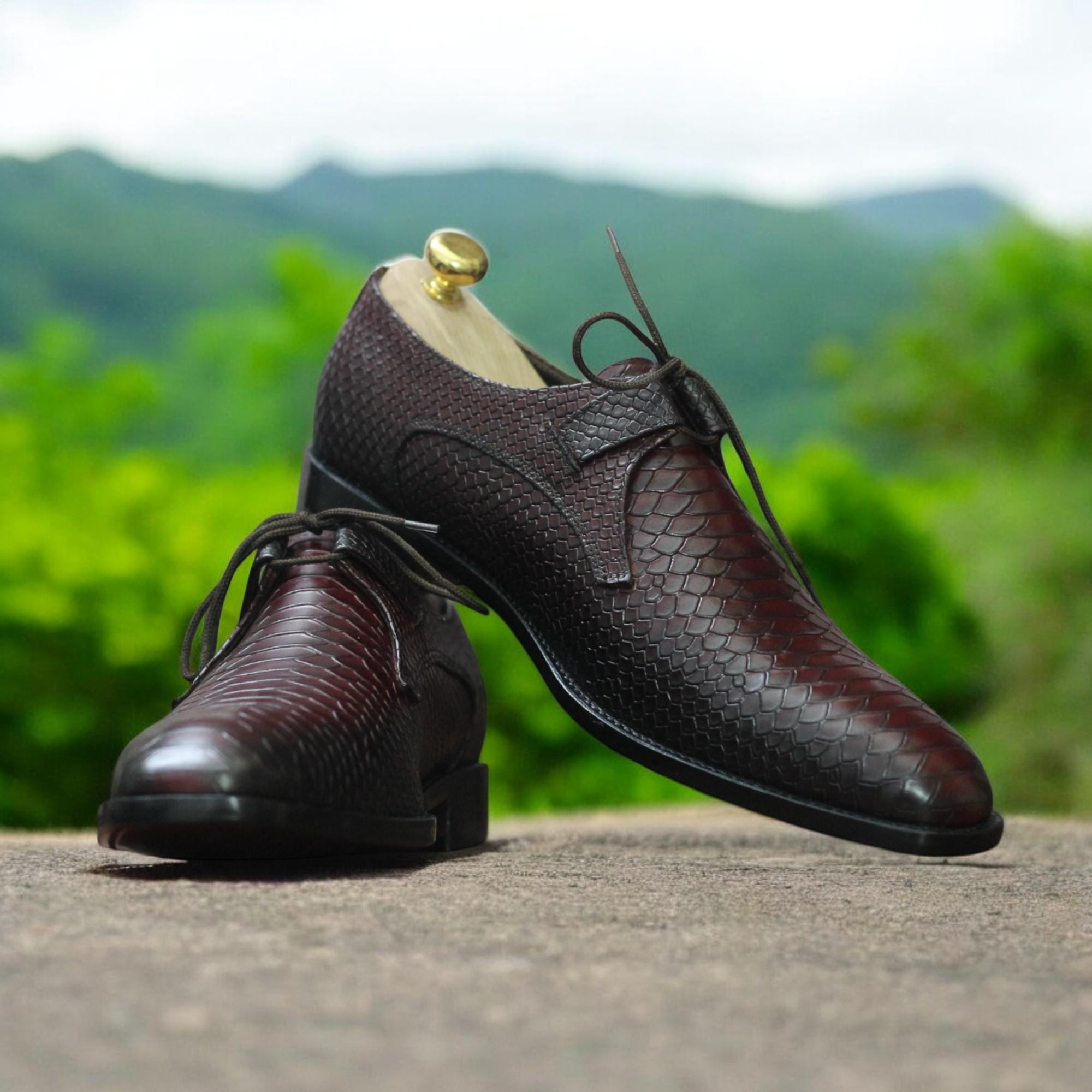 Men's Handmade Python Texture Whole Cut Oxfords | Designer Lace-up ...