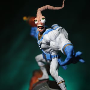 Estatua de resina de primera calidad pintada de Earthworm Jim. Figura coleccionable.