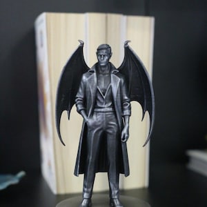Rhysand Figurine – High Lord of the Night Court ACOTAR (15 cm / 5.9 in)