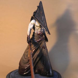 Pyramid Head from Silent Hill 3d Figurine  Hand-Painted  – 25cm (9.8&quot;) Tall