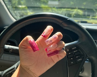 Elegant Flower Pink Glitter Press-On Nails
