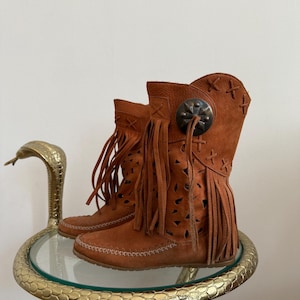 Vintage cowboy mokassins enkellaarsjes met franje bruin suède echt leer festival zomer boho chic indie kwastjes gemaakt in Italië western cowboy