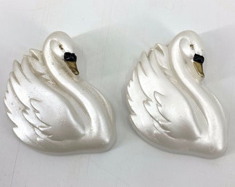 Pair 2 Miller Studios Chalkware Swans Small White with Gold Beaks 1995 4" x 3.5"