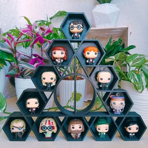 Harry P. Display for Kinder Joy Funko Pop Minis // Bitty Pop Shelf Table Wall Potter Merch Gift