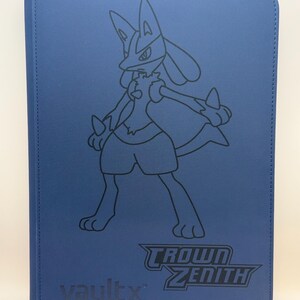 【Pokemonブルーファイルとカード9枚のセット】 Crown Zenith Pokemon Navy Blue Vault X 9 Pocket Trading Card Zip