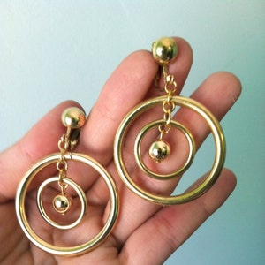 Iconic 50s Dangle Drop Hoop Earrings Silver Tone Minimalist 