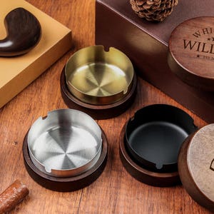 Posacenere in legno di noce personalizzato con coperchio: regalo personalizzato per fumatori
