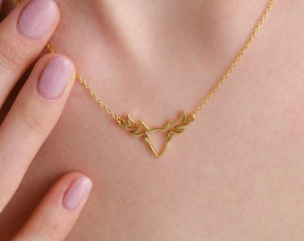 Dainty Deer Head Necklace, Minimalist Reindeer Charm, 14K Gold Vermeil Antler Jewelry, Elk Head Pendant, Nature Inspired Winter Gift for Her