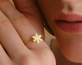 Dainty Snowflake Ring, 14K Gold Plated Silver, Winter Jewelry, Minimalist Christmas Gift for Her, Snowflake Jewelry with Matching Earrings