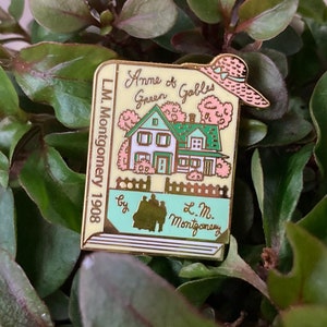 anne of green gables book pin