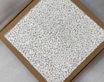 Handmade Pebble Pattern Mother of Pearl Mosaic Tile Ivory White 100% Natural Luxury Iridescent Shell Waterproof for Kitchen Bathroom DIY