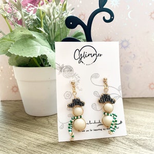 snowman earrings, polymer clay earring, holiday earrings, christmas earrings, holiday gifts, cute earrings handmade earrings
