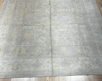 14139 – Handmade Oushak Rug 8x10 ft, Light Gray Wool Area Rug with Subtle Yellow Accents, Modern Neutral Living Room Carpet