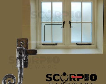 Cierre de ventana antiguo de hierro forjado con cola rizada (60 mm x 25 mm) – Pestillo de ventana abatible para zurdos