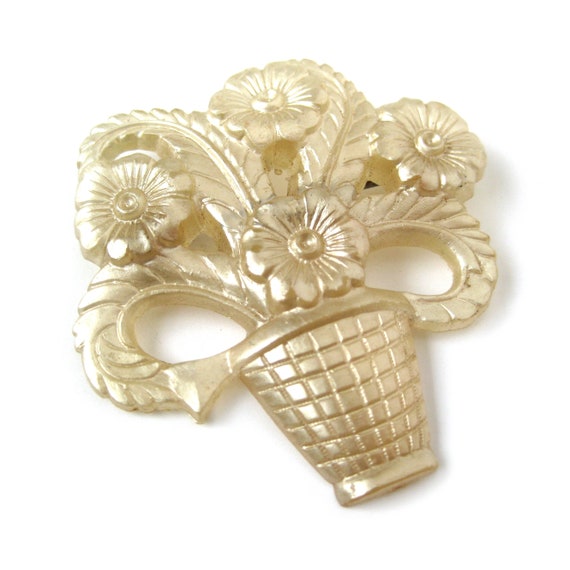1940s Celluloid Flower Bouquet Brooch, Spring Bou… - image 2