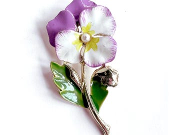 GERRY&#39;S Pansy Brooch with Pink and Green Enamel and Faux pear., Gold Tone Costume Jewelry, Signed Gerry&#39;s Jewelry, Vintage Brooch for Spring