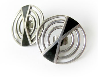 Vintage Sterling Earrings, Sterling Silver and Black Onyx Pierced Earrings, Circles Jewelry, Sterling SC Hallmark, Geometric Bullseye Design