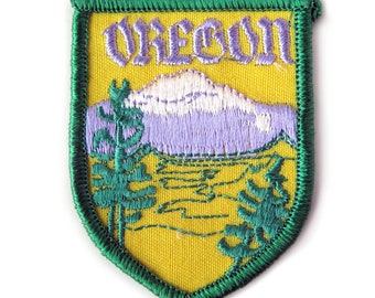 Oregon Patch, Mt Hood Souvenir Patch, Vintage Souvenir Embroidered Patch, The Beaver State, Pacific Northwest, Western States