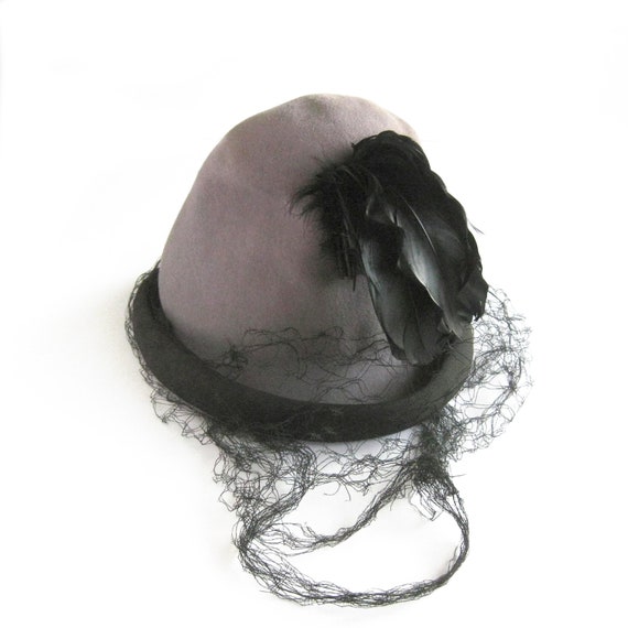 1930s Peaked Tyrollean Hat with Feather Plume, Ti… - image 7