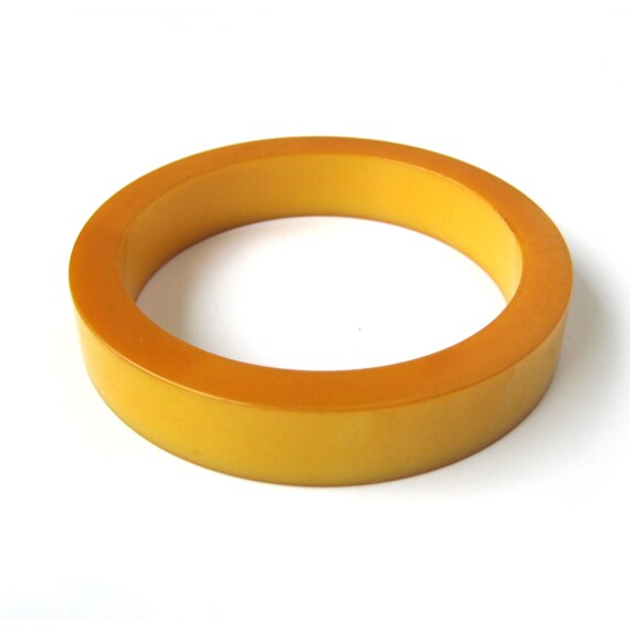 Vintage Butterscotch Bakelite Bracelet, 1940s Bak… - image 1