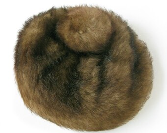 Vintage Tuscan Lamb Fur Hat With Pom Pom, Made in Italy - Etsy display picture 1