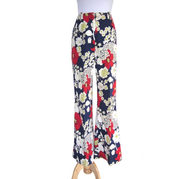 1970s Vintage Floral Flare Leg Pants, Red, White … - image 1