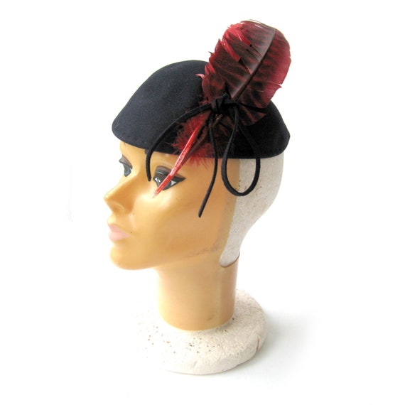 Navy 1940s Vintage Tilt Hat Vintage 1940s Navy Straw Tilt Beret Hat - Raleigh Vintage main image 4